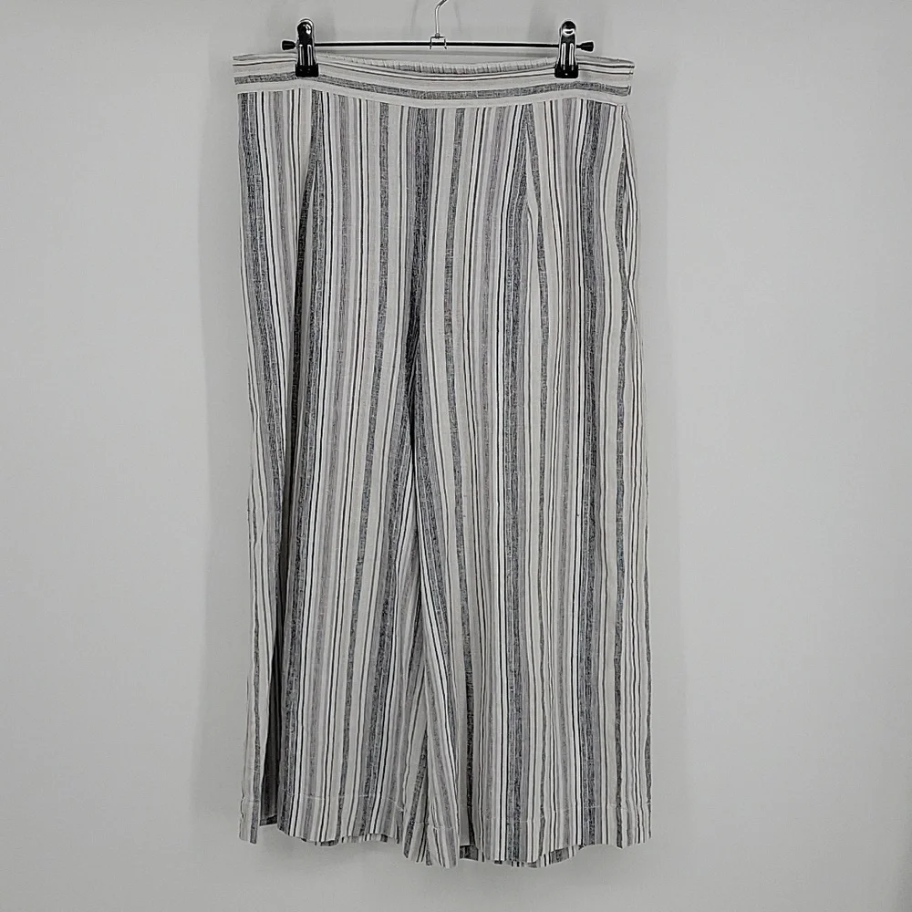 Beach‎ lunch lounge wide leg cropped linen pants Grey white Faded Stripes Size M